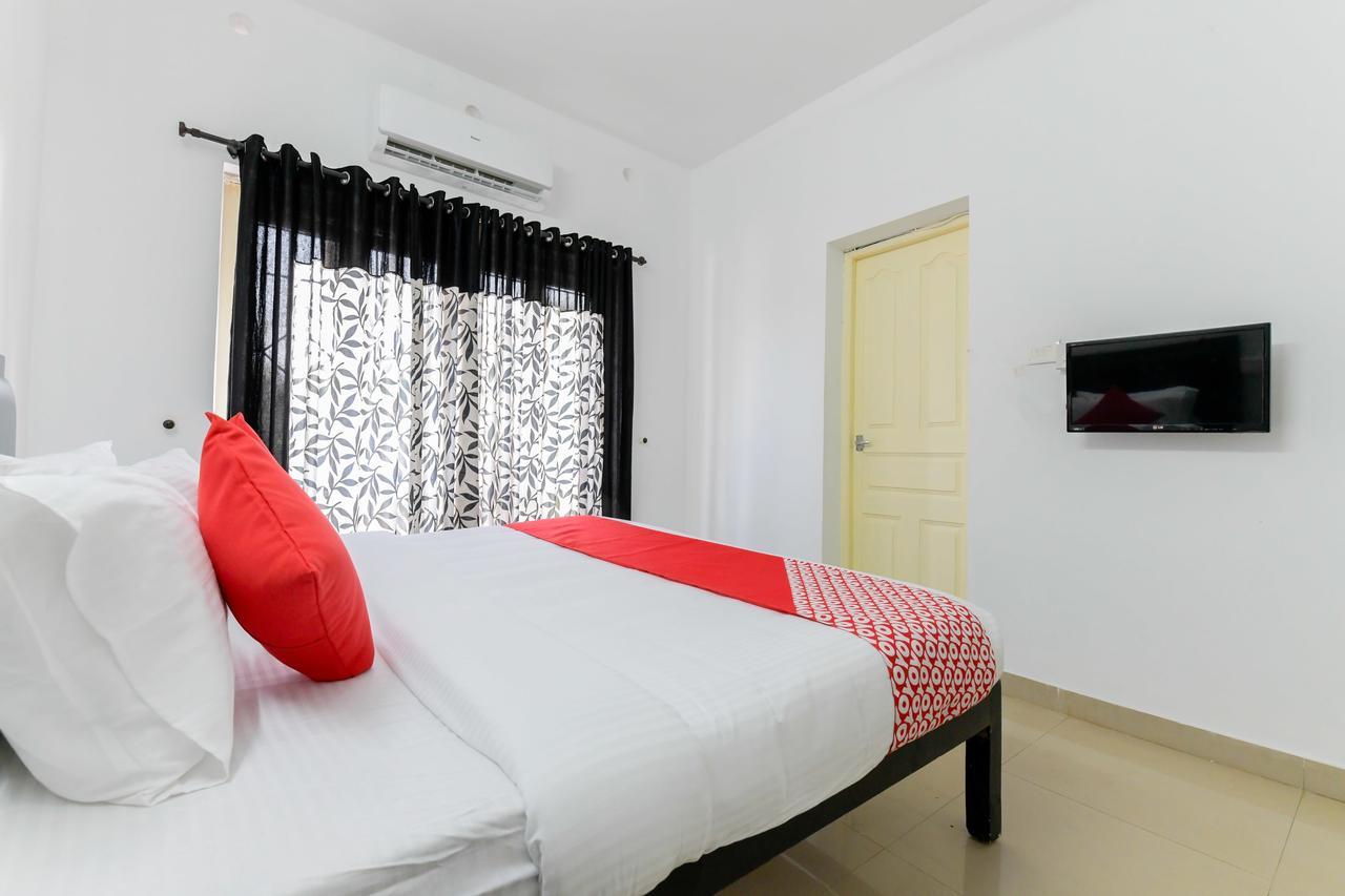 Oyo 11891 Amare Beach Resorts Alappuzha Exterior foto